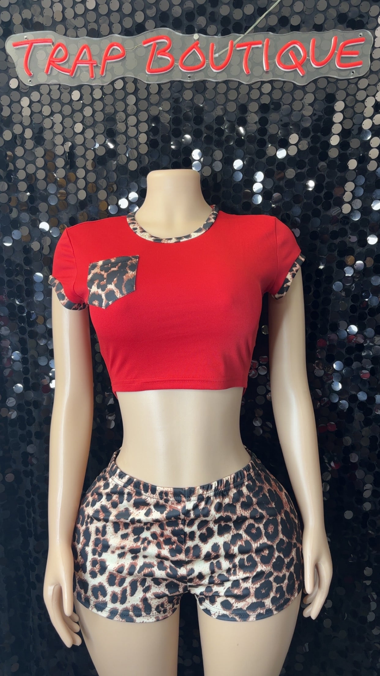 Red Leopard Set